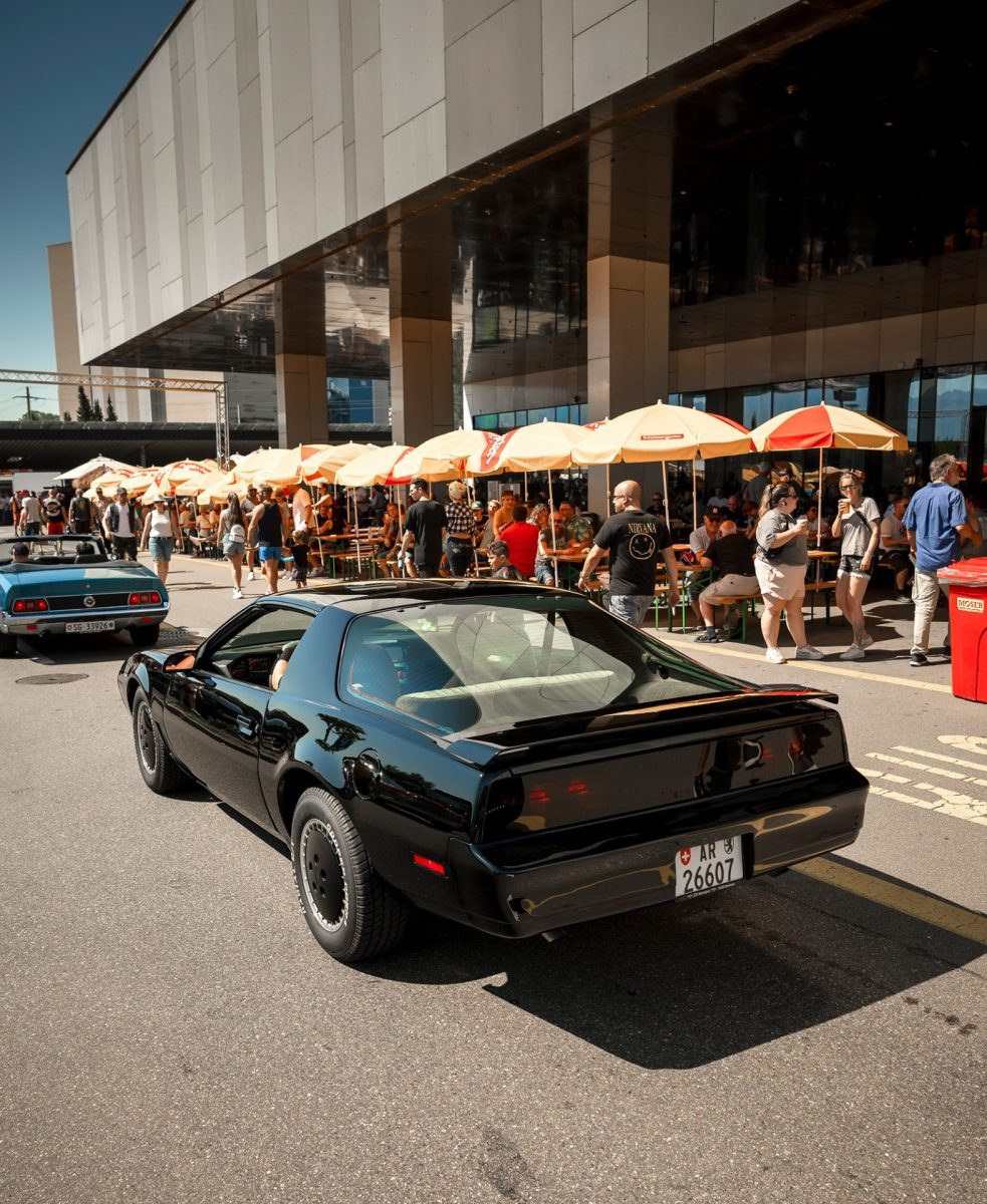 US Cars & Bikes Meeting