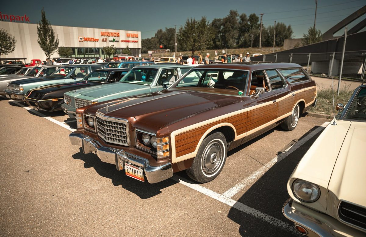 US Cars & Bikes Meeting