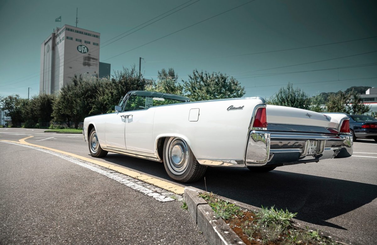 US Cars & Bikes Meeting